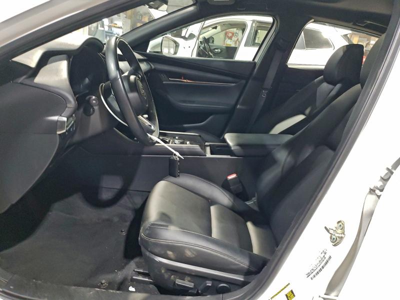 Фото 7 - MAZDA 3