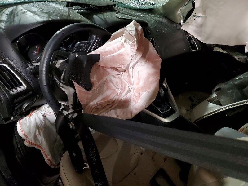 Фото 8 - FORD FOCUS