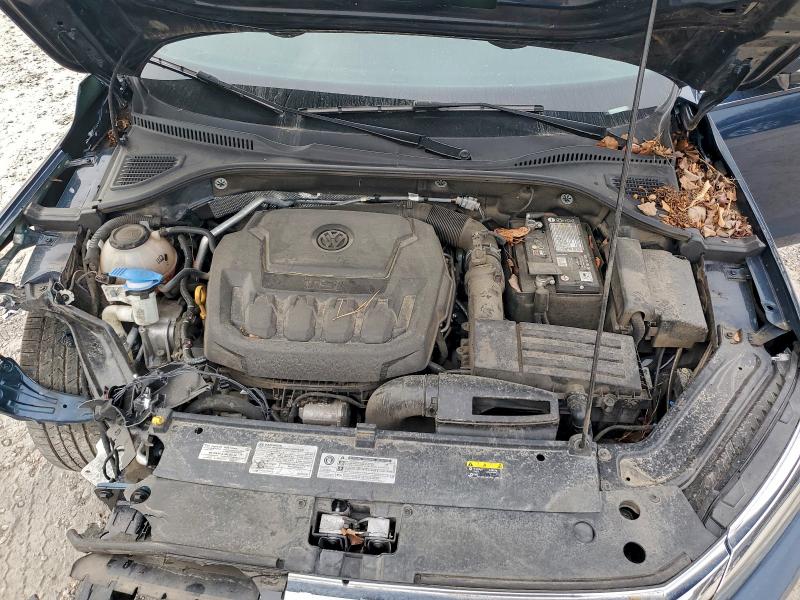 Фото 11 - VOLKSWAGEN PASSAT