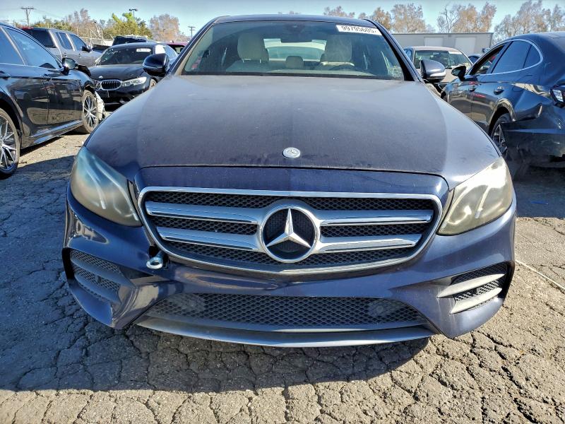 Фото 5 - MERCEDES-BENZ E-CLASS