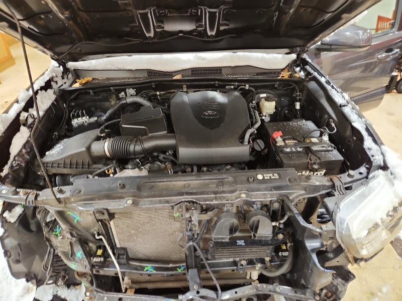 Фото 11 - TOYOTA TACOMA