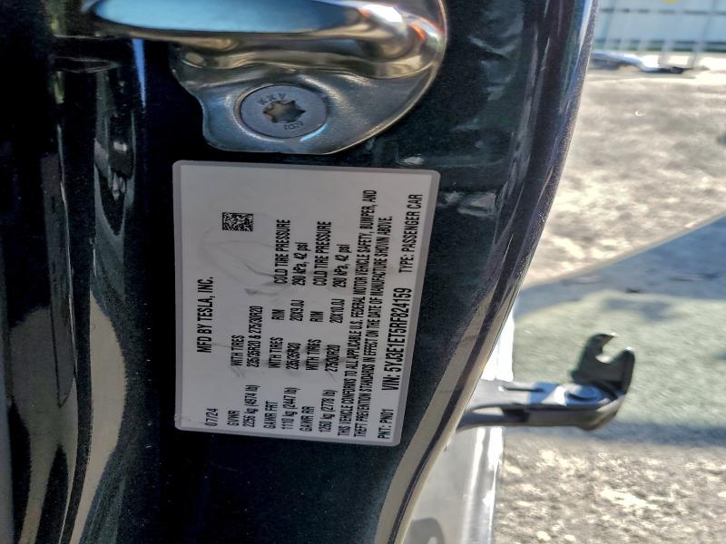Фото 12 - TESLA MODEL 3
