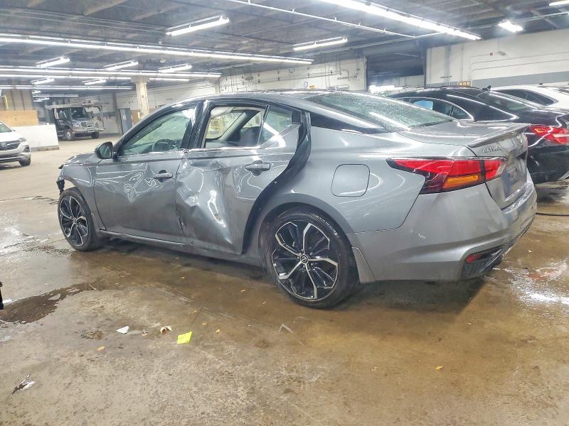 Фото 2 - NISSAN ALTIMA