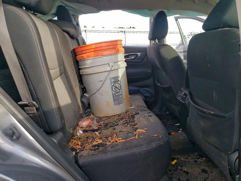 Фото 11 - NISSAN ROGUE