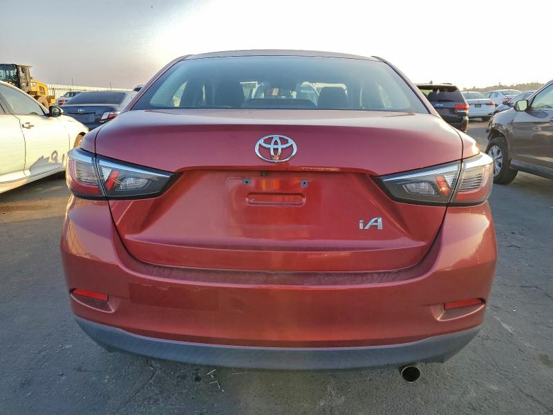 Фото 6 - TOYOTA YARIS