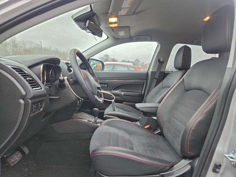 Фото 7 - MITSUBISHI OUTLANDER