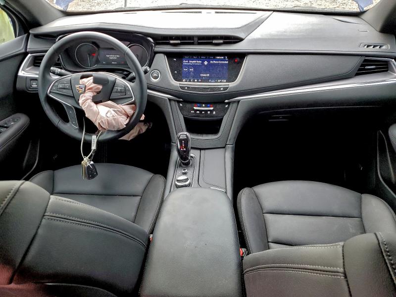 Фото 8 - CADILLAC XT5