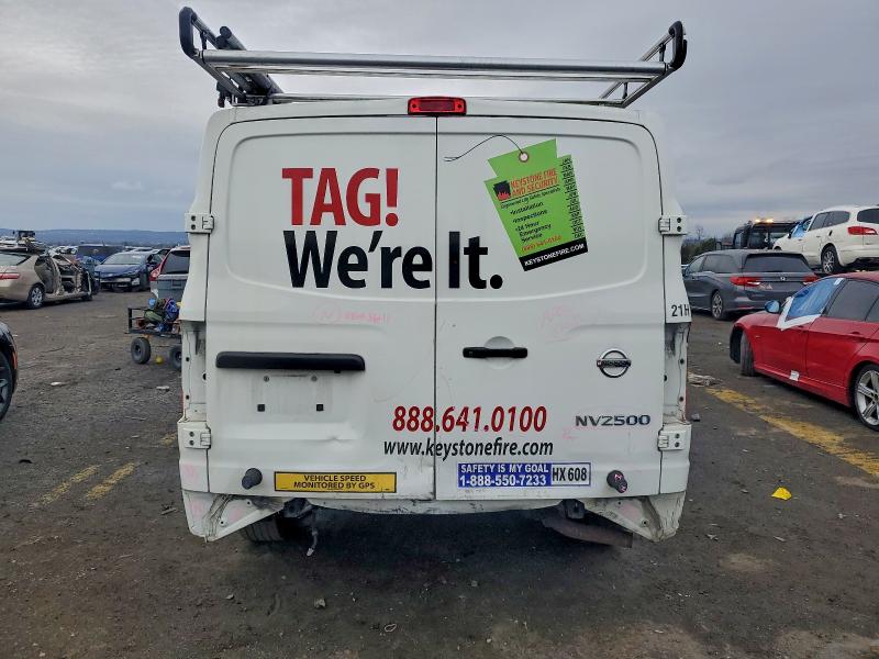 Фото 6 - NISSAN NV