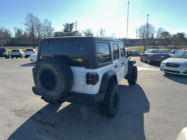 Фото 4 - JEEP WRANGLER