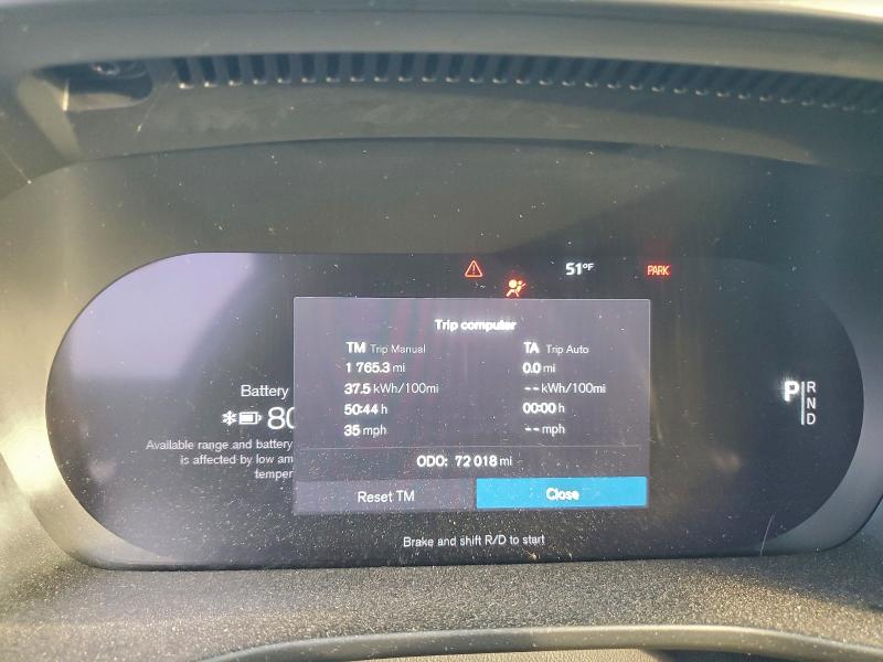 Фото 9 - VOLVO XC40