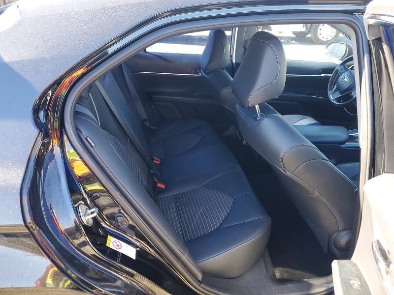 Фото 10 - TOYOTA CAMRY