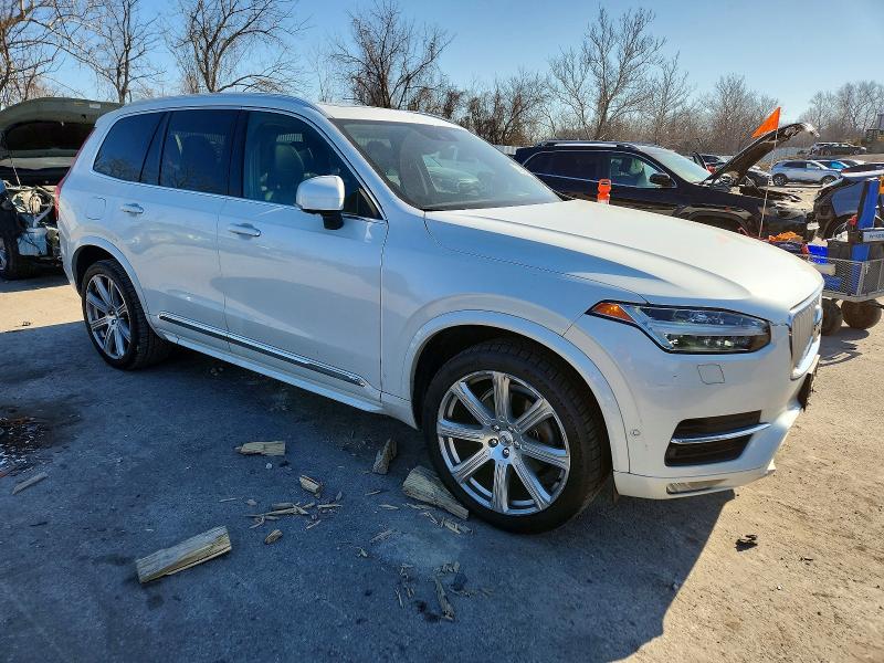 Фото 4 - VOLVO XC90