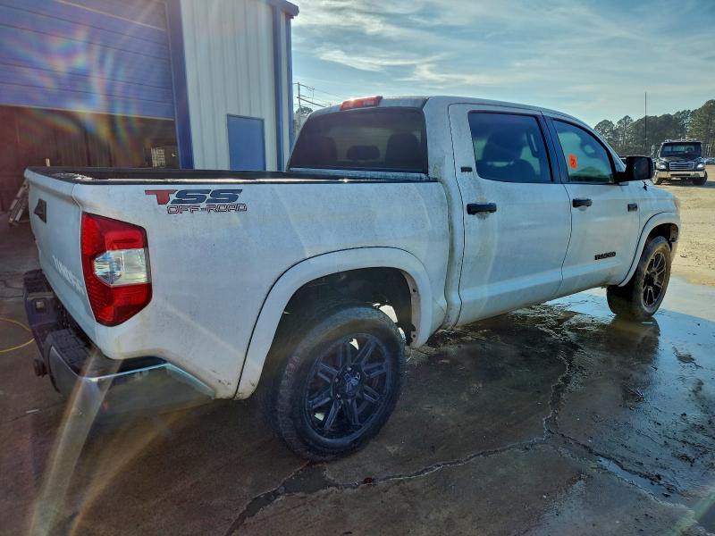 Фото 3 - TOYOTA TUNDRA