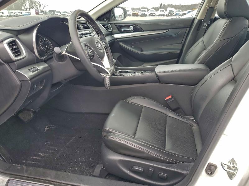 Фото 7 - NISSAN MAXIMA