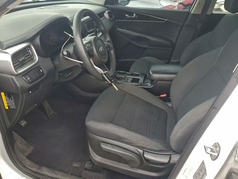 Фото 7 - KIA SORENTO