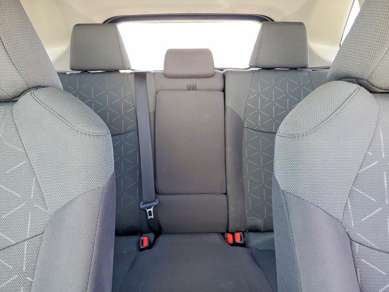 Фото 10 - TOYOTA RAV4