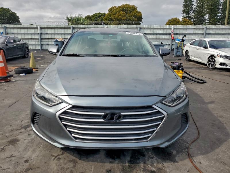 Фото 5 - HYUNDAI ELANTRA