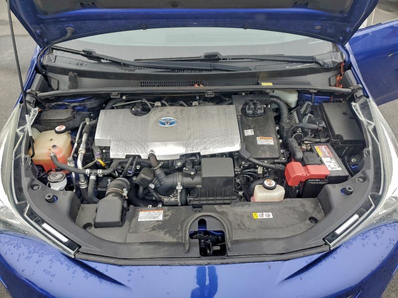 Фото 11 - TOYOTA PRIUS