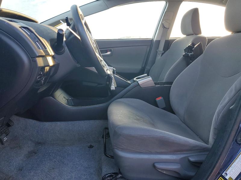 Фото 7 - TOYOTA PRIUS