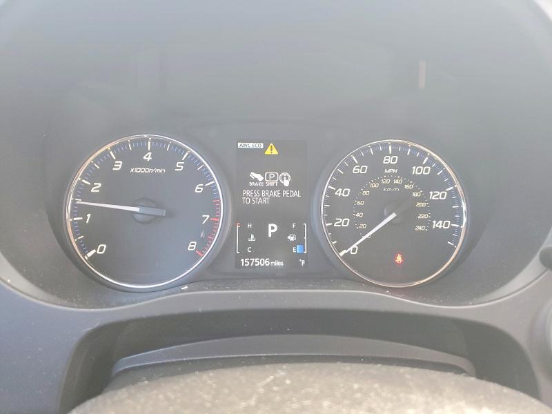 Фото 9 - MITSUBISHI OUTLANDER