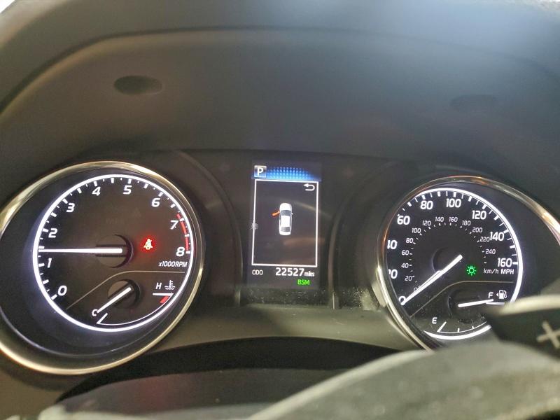 Фото 9 - TOYOTA CAMRY