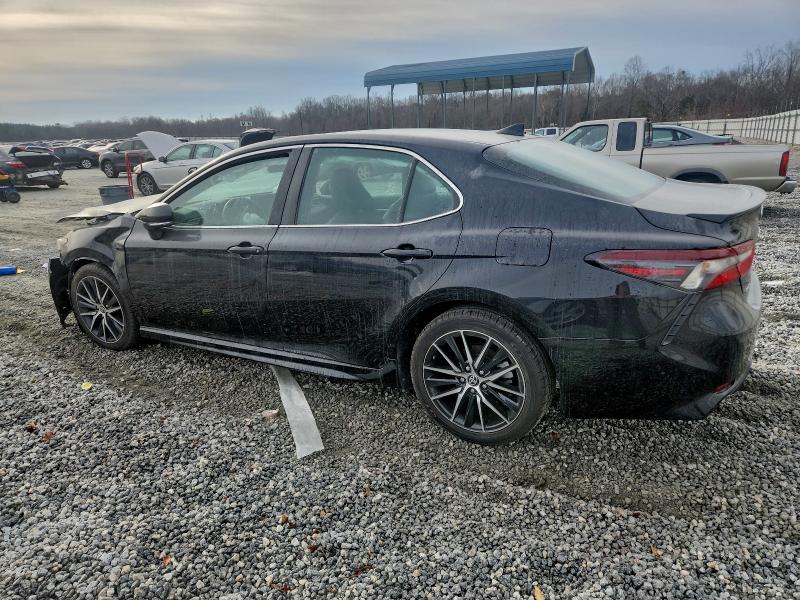 Фото 2 - TOYOTA CAMRY