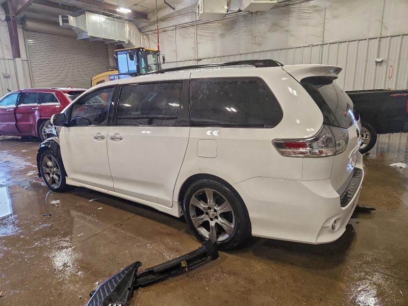 Фото 2 - TOYOTA SIENNA