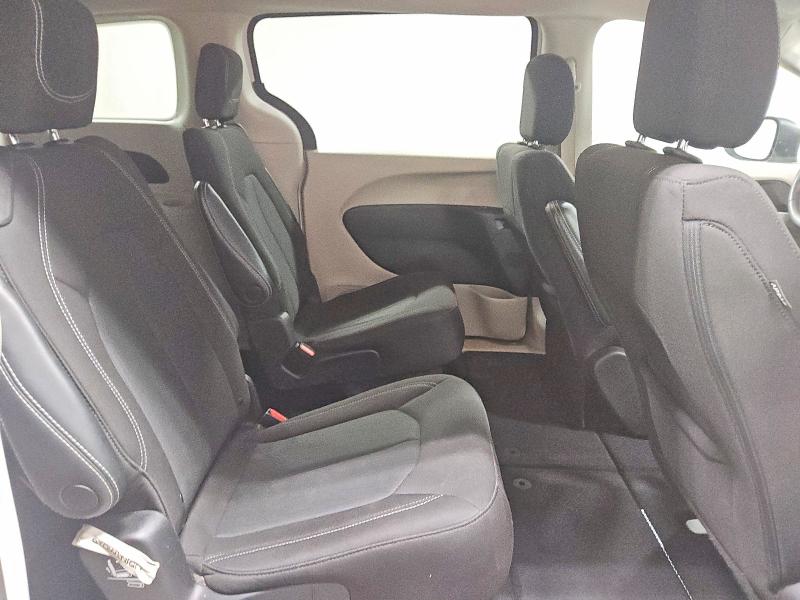 Фото 11 - CHRYSLER MINIVAN