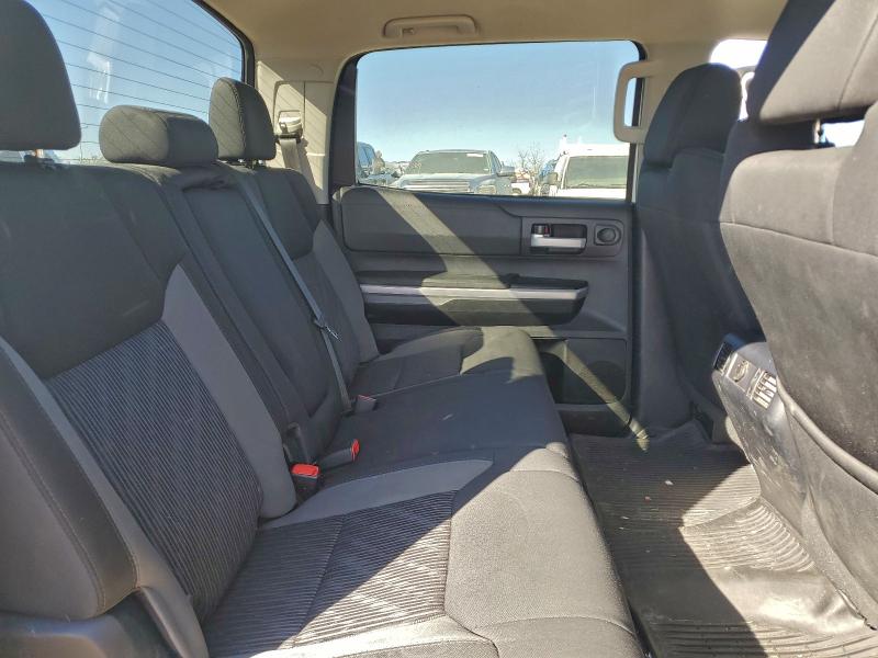 Фото 10 - TOYOTA TUNDRA