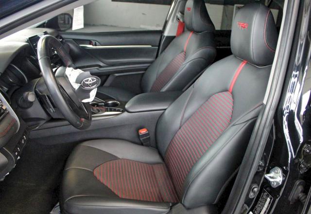 Фото 9 - TOYOTA CAMRY