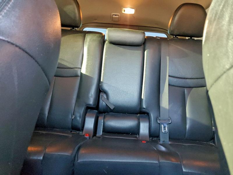 Фото 10 - NISSAN ROGUE