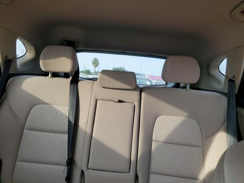 Фото 10 - HYUNDAI TUCSON