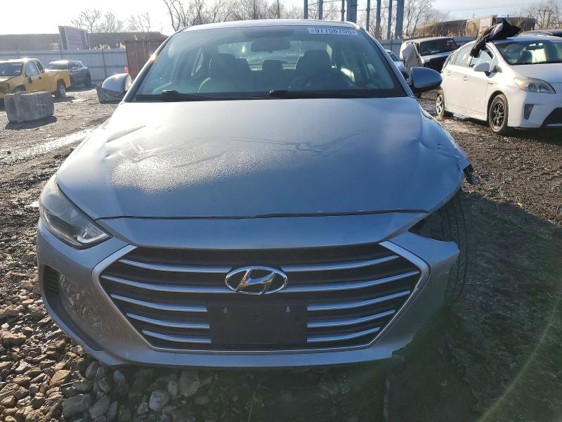 Фото 5 - HYUNDAI ELANTRA