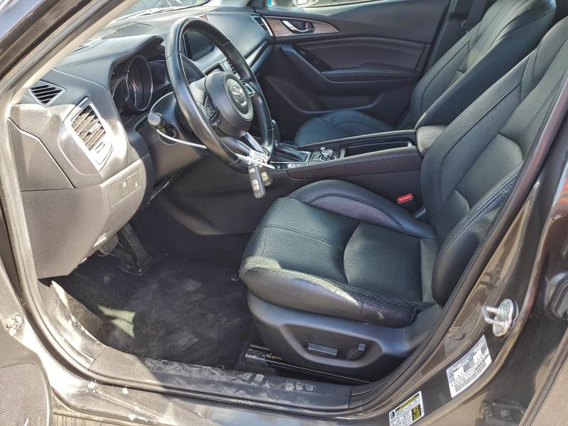 Фото 7 - MAZDA 3