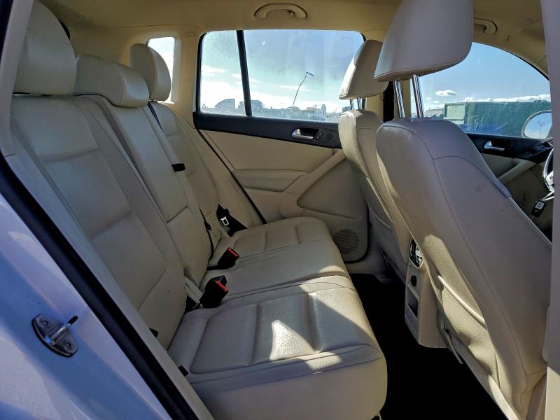 Фото 11 - VOLKSWAGEN TIGUAN