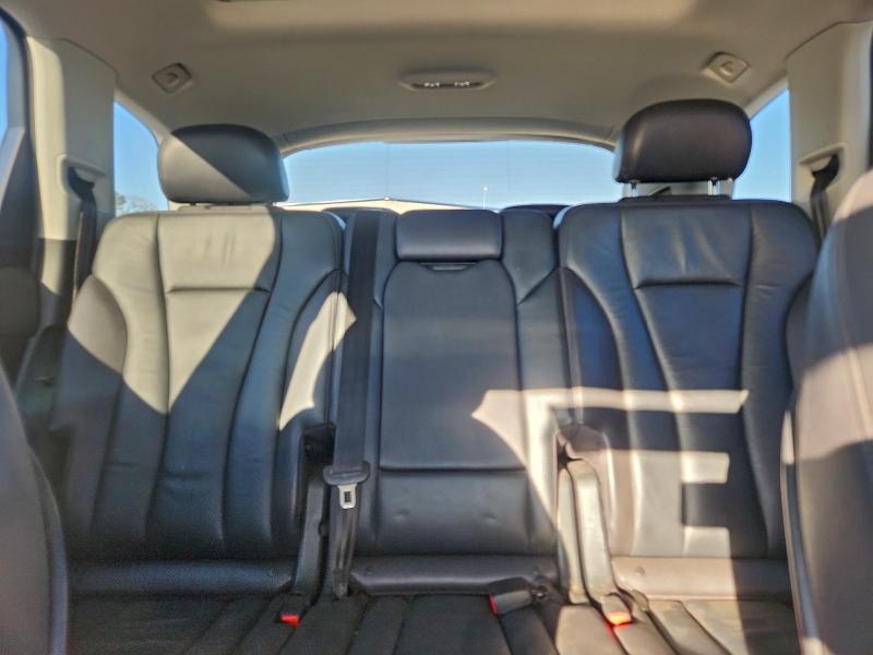 Фото 10 - AUDI Q7