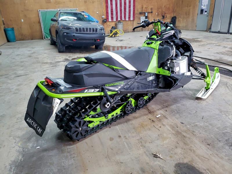 ARCTIC-CAT ZR8000 2021