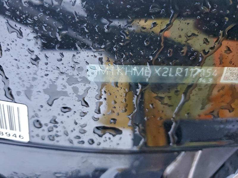 Фото 13 - TOYOTA C-HR