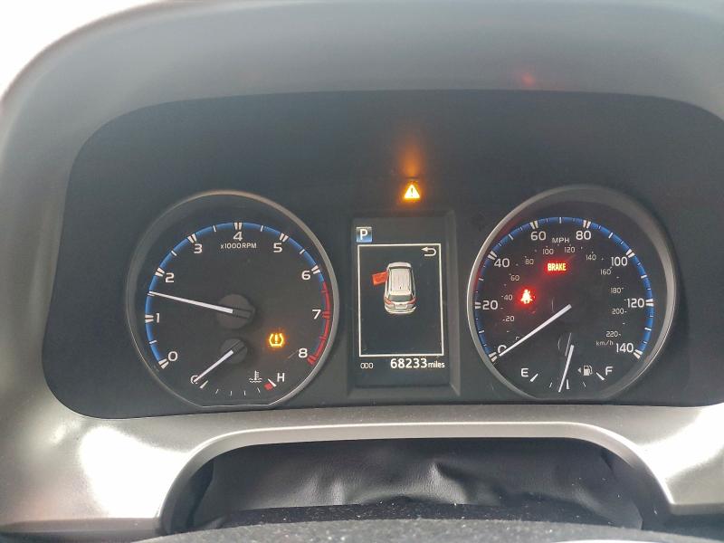 Фото 9 - TOYOTA RAV4