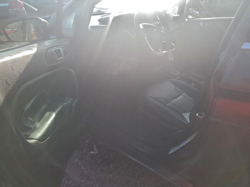 Фото 8 - FORD FIESTA