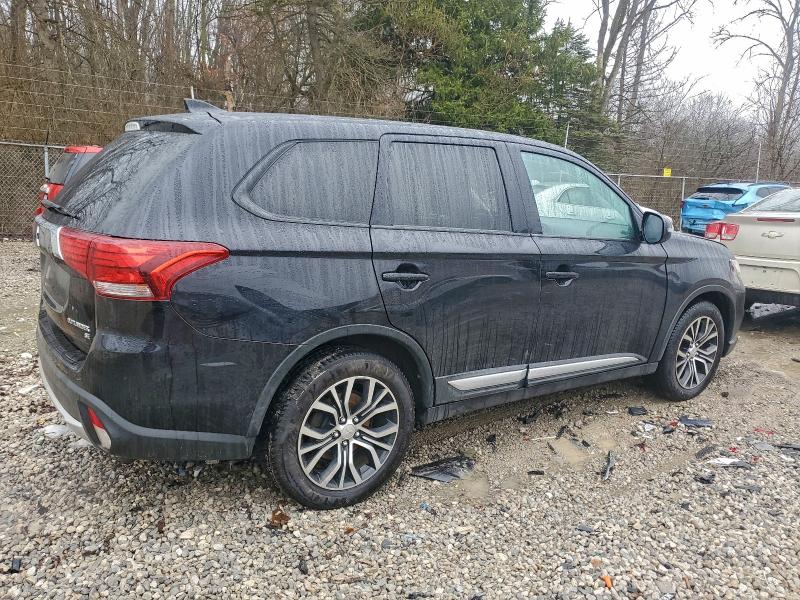 Фото 3 - MITSUBISHI OUTLANDER