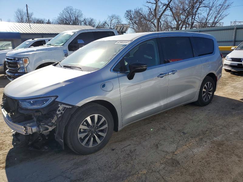 Фото 1 - CHRYSLER PACIFICA