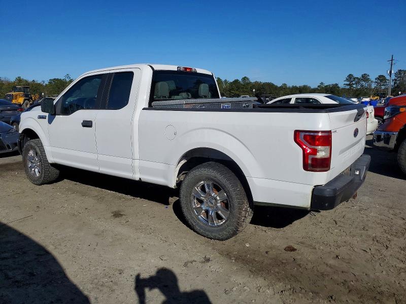 Фото 2 - FORD F-150