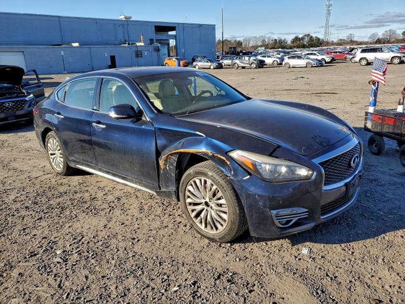 Фото 4 - INFINITI Q70