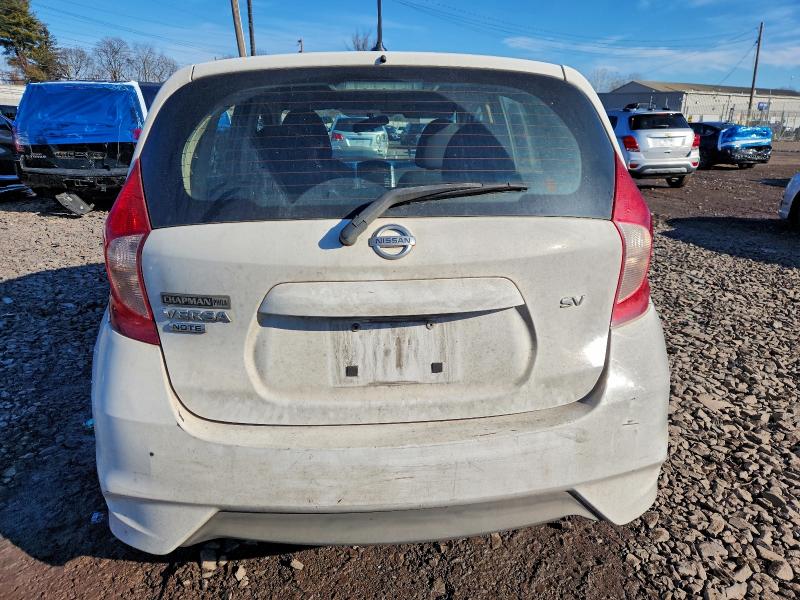 Фото 6 - NISSAN VERSA
