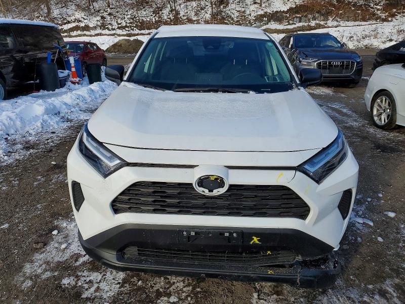 Фото 5 - TOYOTA RAV4