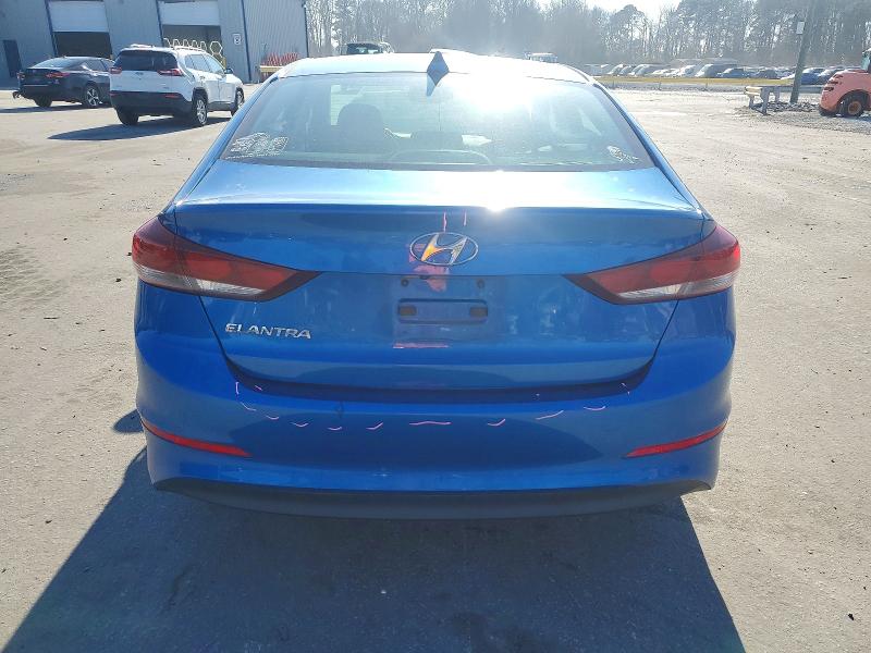 Фото 6 - HYUNDAI ELANTRA