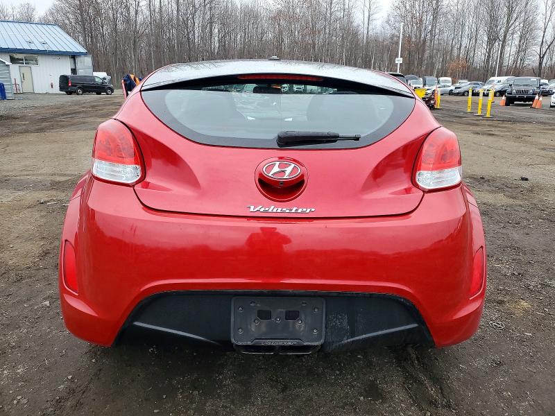 Фото 6 - HYUNDAI VELOSTER