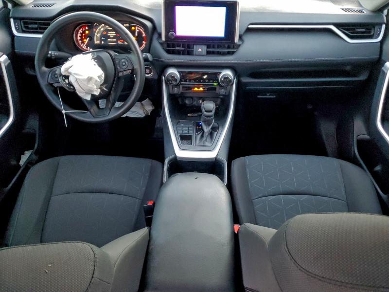 Фото 8 - TOYOTA RAV4