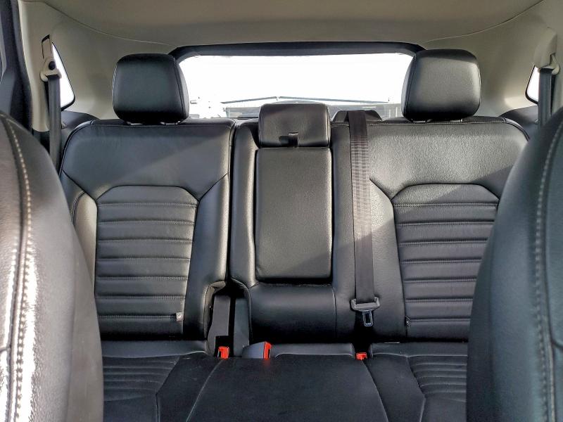 Фото 10 - FORD EDGE